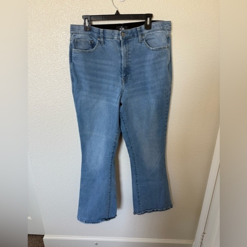 LuLaRoe Magic Stretch Flare Jeans Size 34